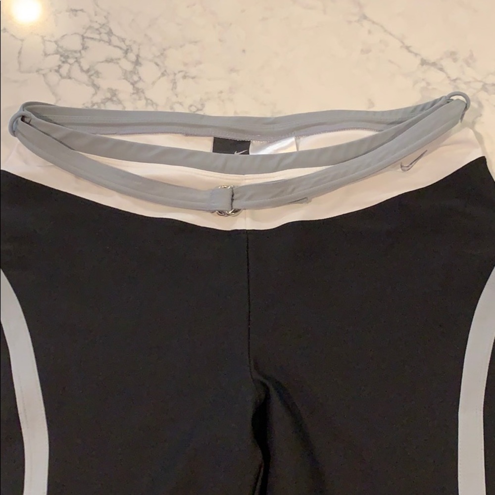 Like New Nike Dri-Fit Nike Women’s Pants Size M - Picture 3 of 6